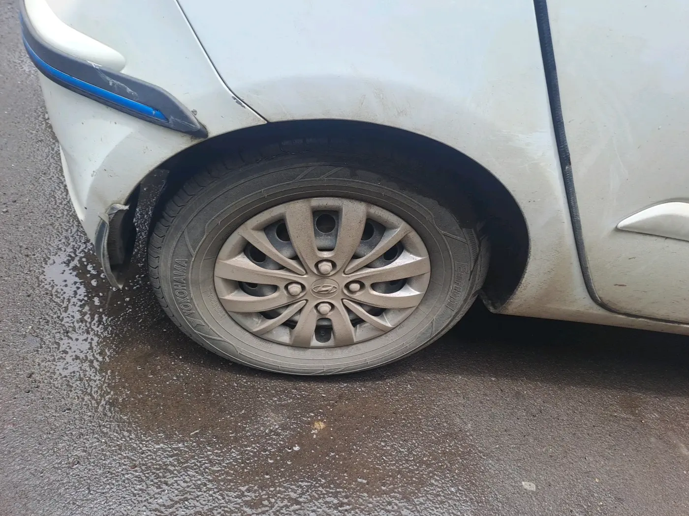 2013 Hyundai i10 SPORTZ 1.2 AT, Petrol, Automatic, 57,828 km, tyre
