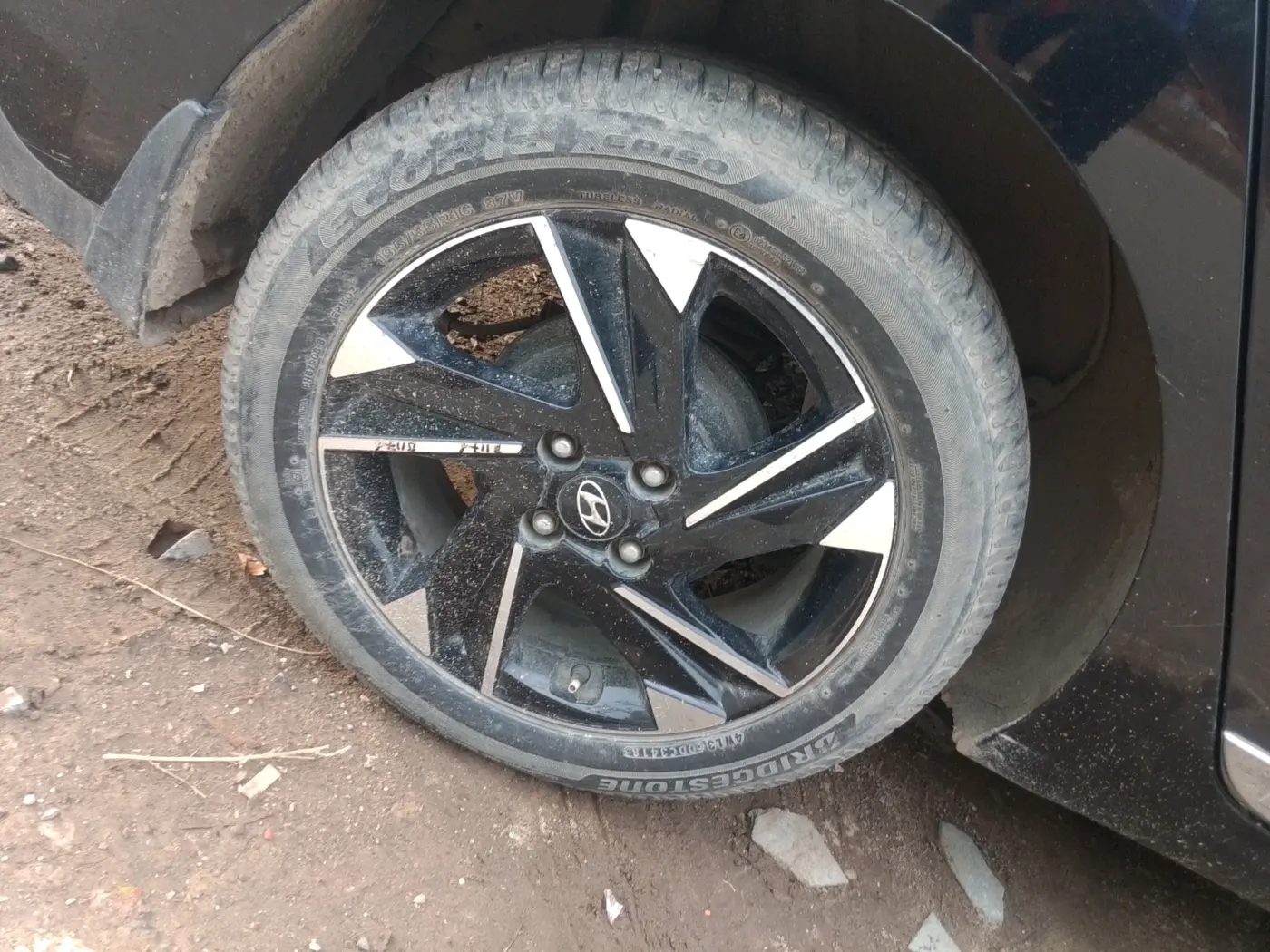 2021 Hyundai Verna SX 1.5 VTVT IVT, Petrol, Automatic, 79,750 km, tyre