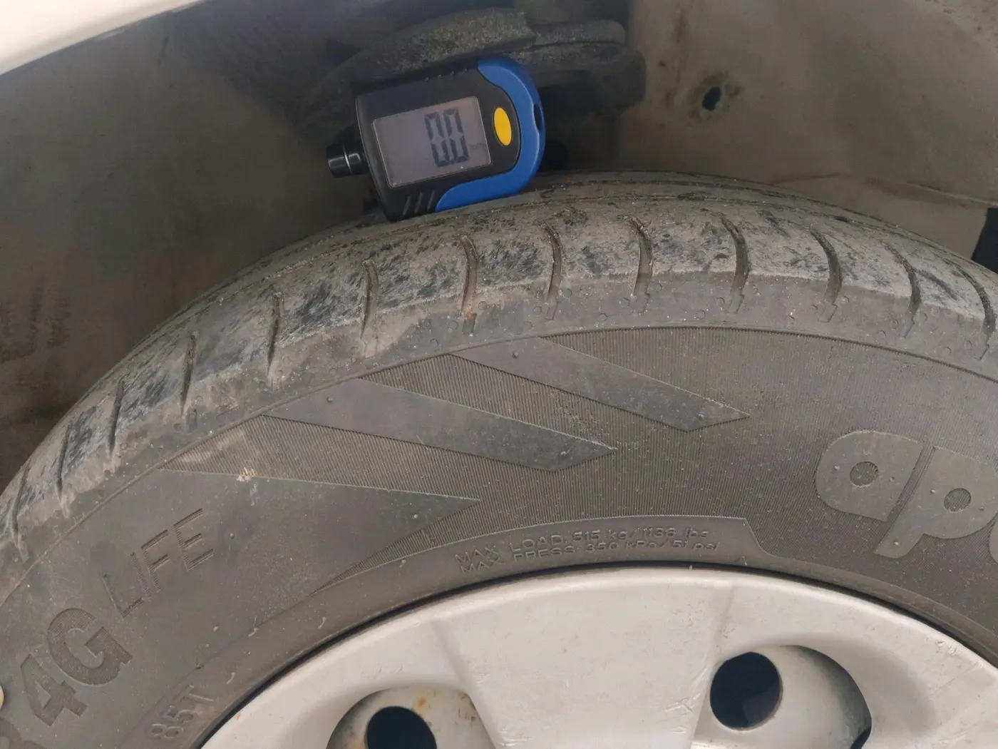 2012 Maruti Ritz LDI, Diesel, Manual, 86,818 km, tyre