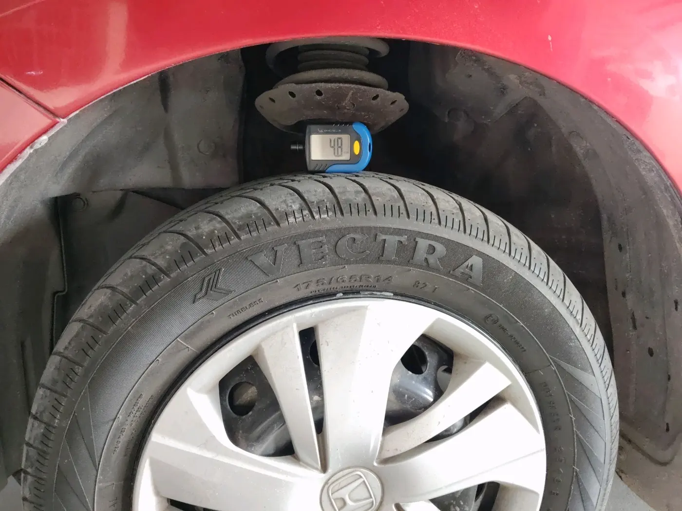 2018 Honda Amaze 1.2L I-VTEC S, Petrol, Manual, 21,113 km, tyre