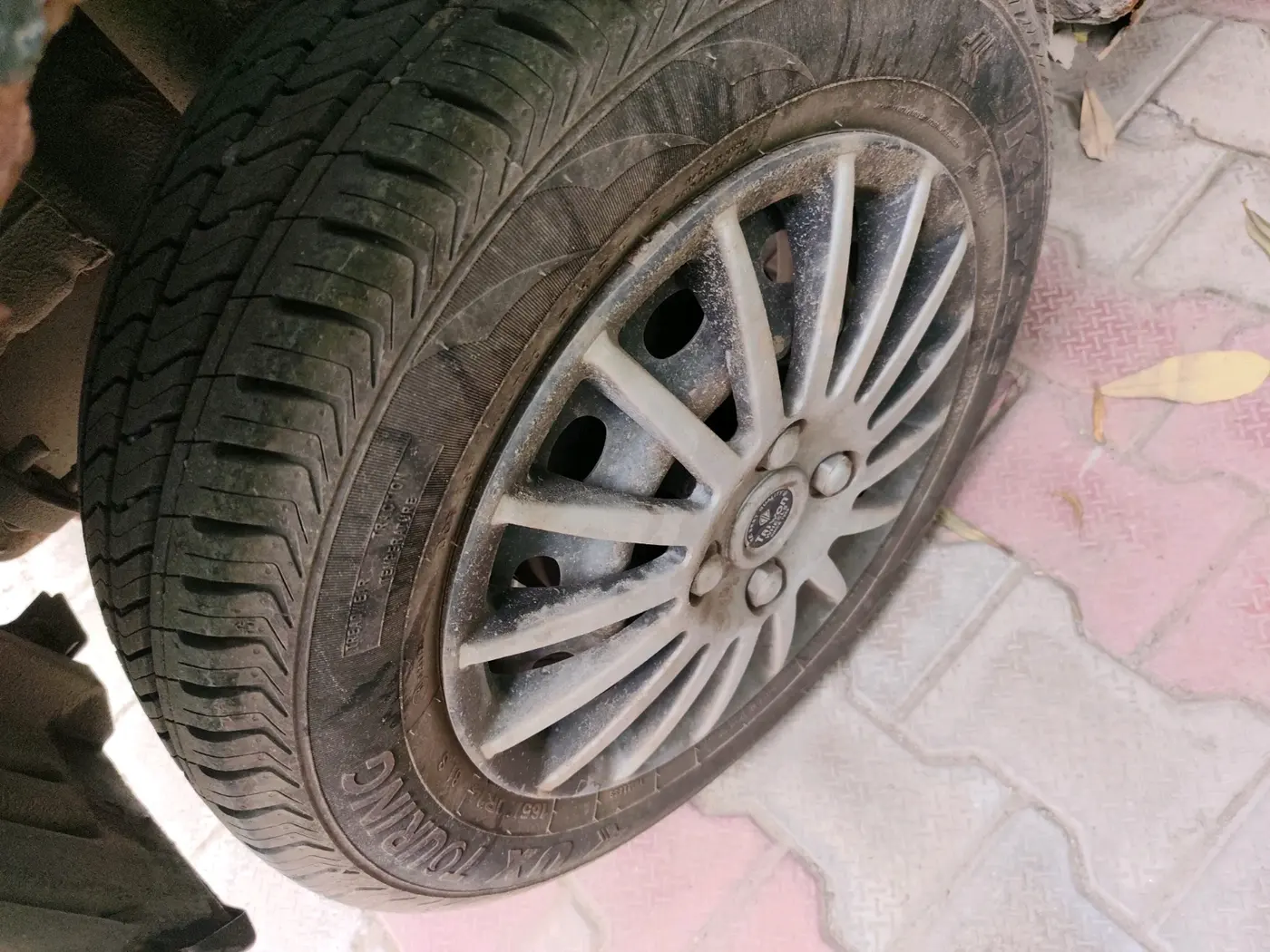 2022 Tata Tiago XT CNG, CNG, Manual, 34,884 km, tyre