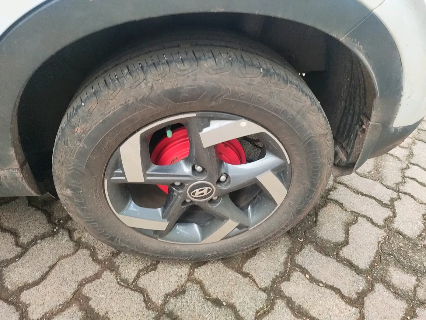 2019 Hyundai VENUE SX PLUS 1.0 TURBO DCT DUAL TONE, Petrol, Automatic, 91,206 km, tyre