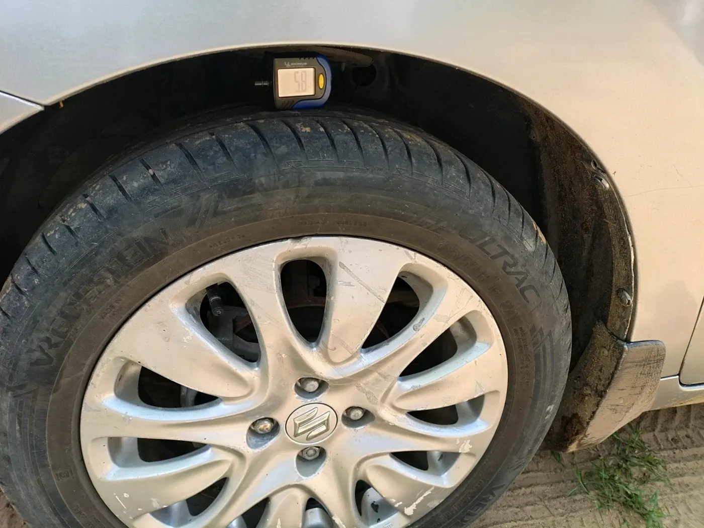 2016 Maruti Baleno ZETA PETROL 1.2, CNG, Manual, 3,29,296 km, tyre