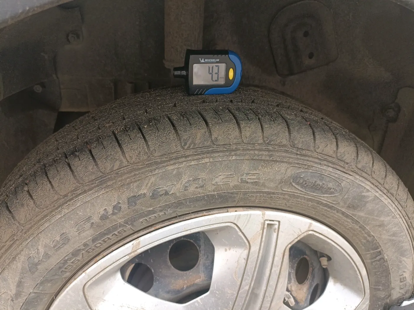 2022 Tata NEXON XM SUNROOF PETROL, Petrol, Manual, 62,033 km, tyre