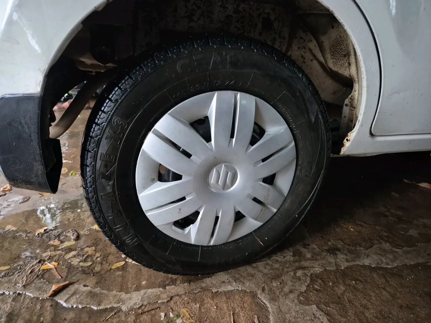2021 Maruti Alto VXI PLUS, Petrol, Manual, 1,63,187 km, tyre