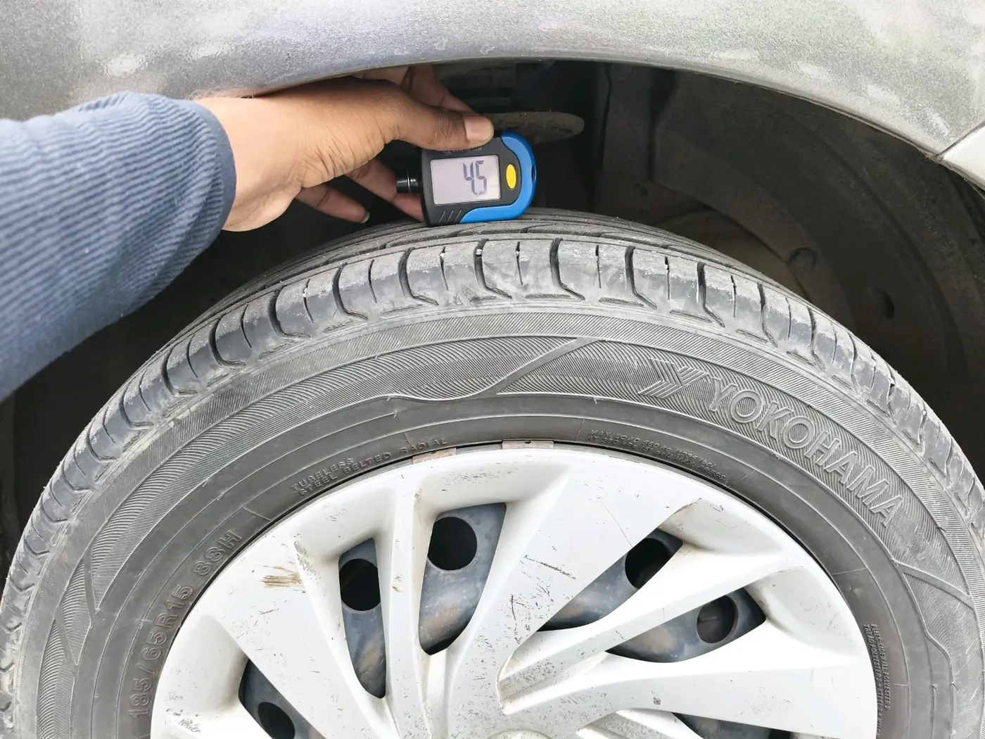2019 Maruti Ertiga VXI SHVS, CNG, Manual, 1,08,858 km, tyre