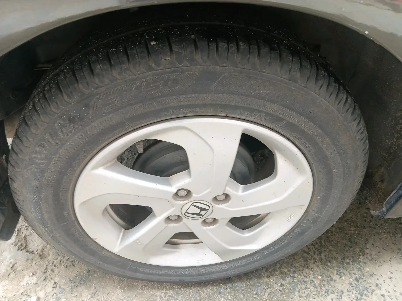 2014 Honda City 1.5L I-DTEC VX, Diesel, Manual, 83,826 km, tyre