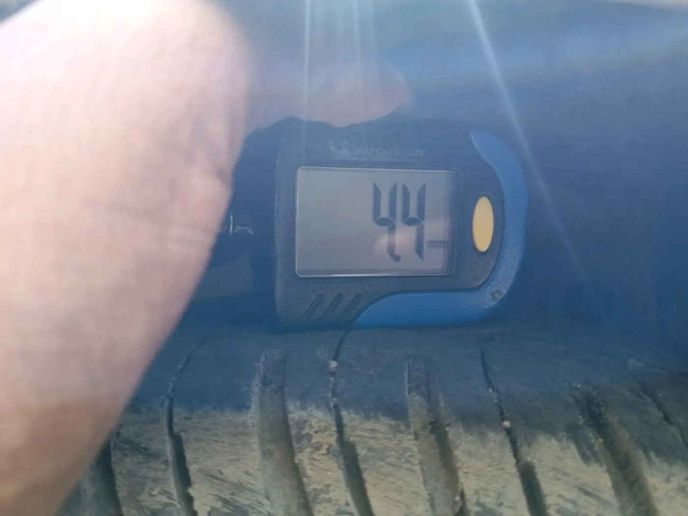 2018 Maruti Swift VXI, Petrol, Manual, 73,000 km, tyre