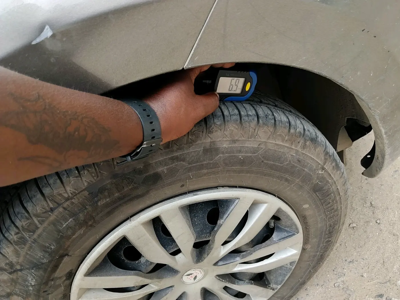 2019 Maruti Dzire VXI, Petrol, Manual, 1,52,499 km, tyre