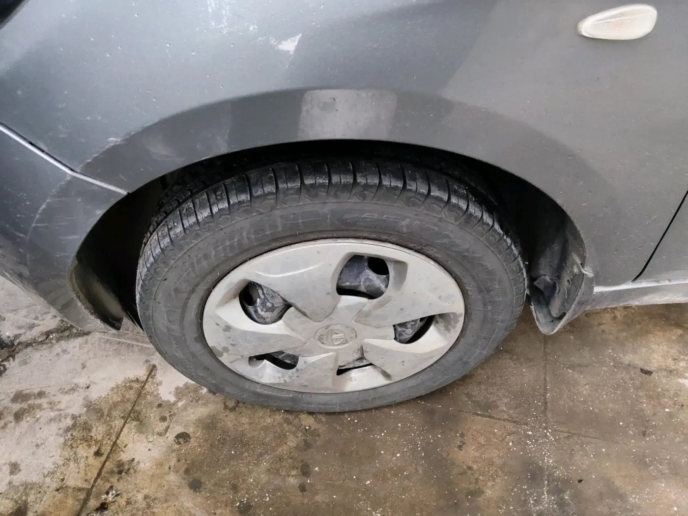2018 Tata Tiago XT PETROL, Petrol, Manual, 51,208 km, tyre