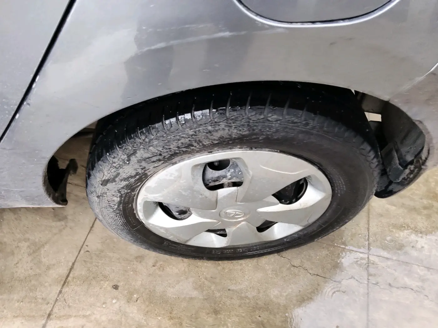 2018 Tata Tiago XT PETROL, Petrol, Manual, 51,208 km, tyre