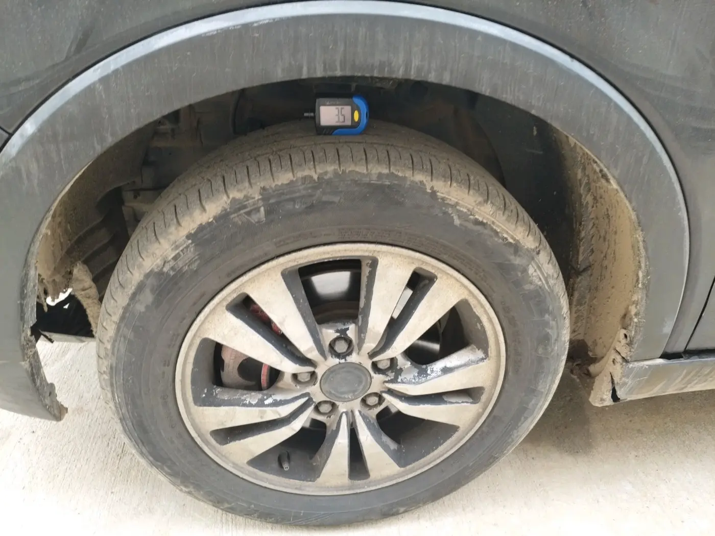 2019 Mahindra XUV300 W6 1.5 DIESEL, Diesel, Manual, 73,983 km, tyre