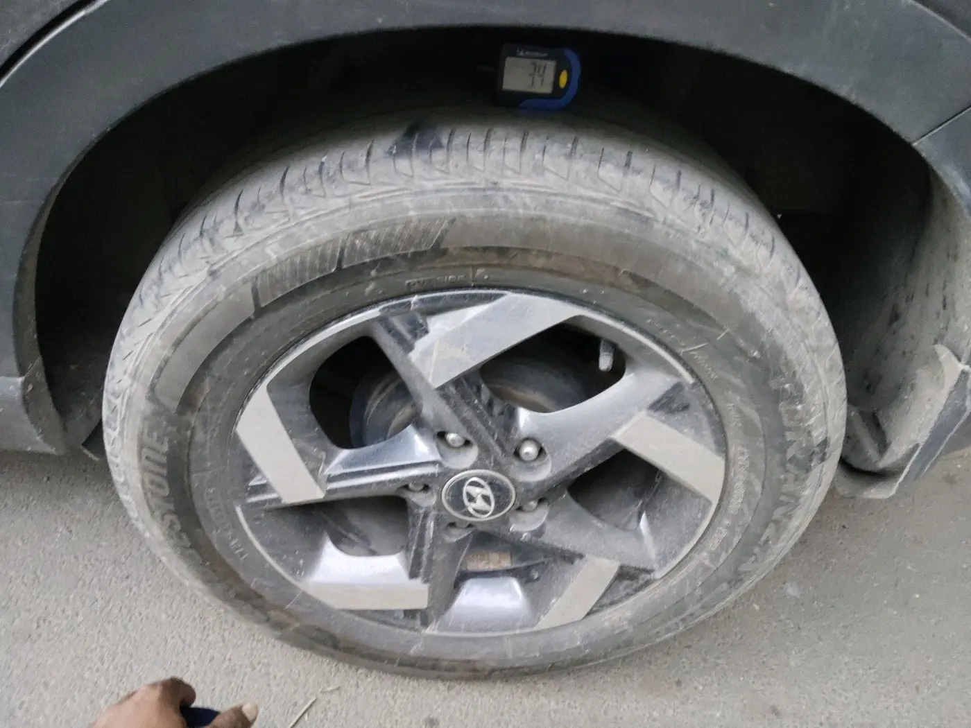 2021 Hyundai VENUE SX 1.0 TURBO, Petrol, Manual, 1,15,053 km, tyre