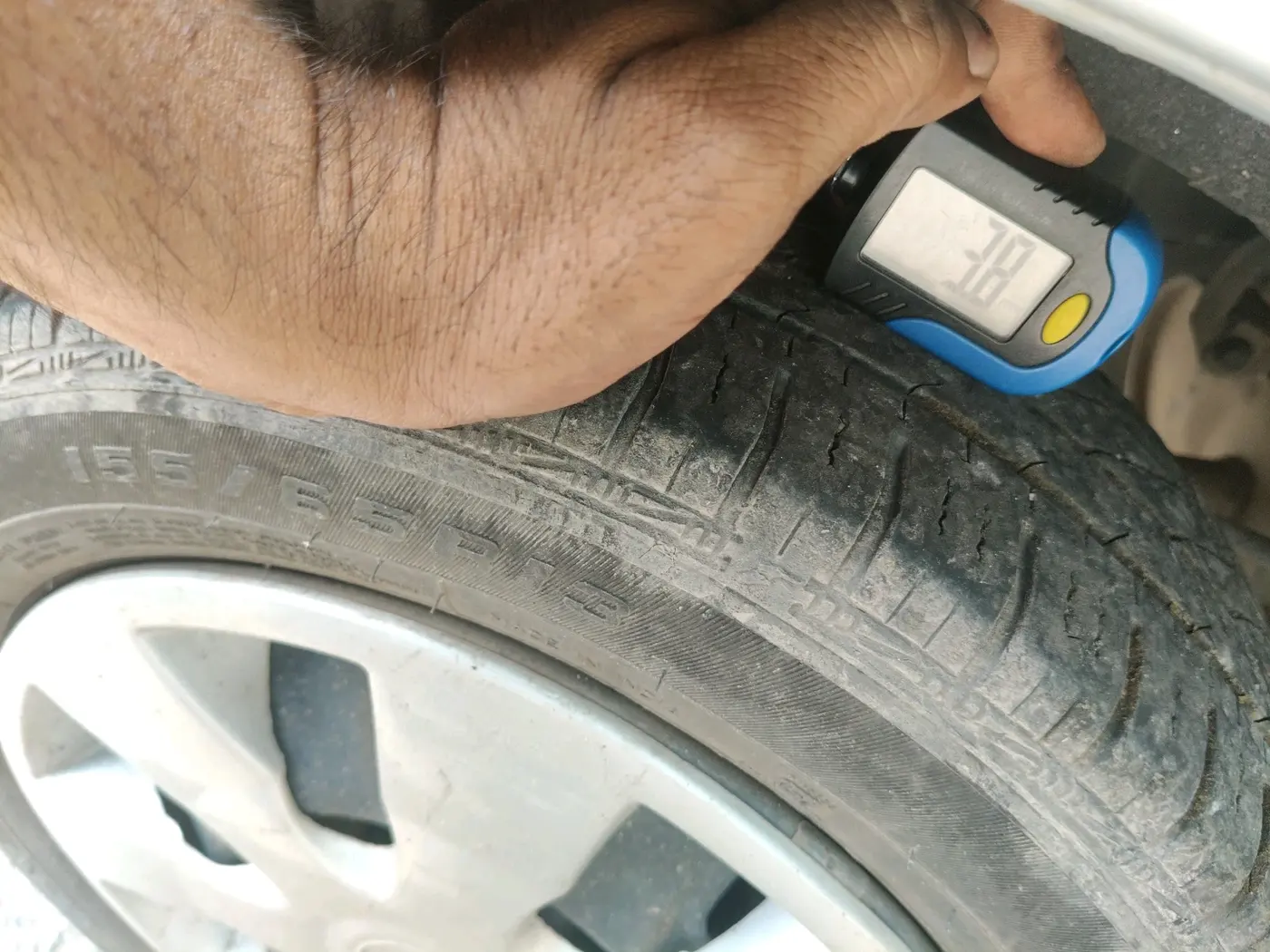2012 Maruti Alto K10 VXI, Petrol, Manual, 98,377 km, tyre