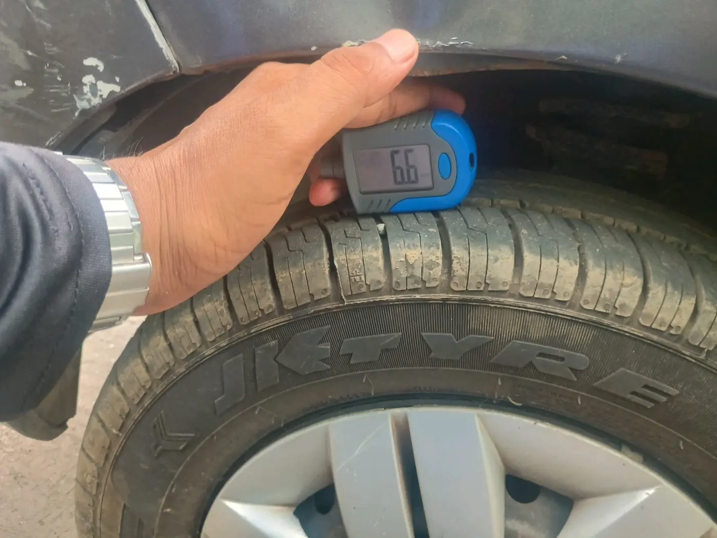 2014 Maruti Alto 800 LXI, Petrol, Manual, 51,508 km, tyre