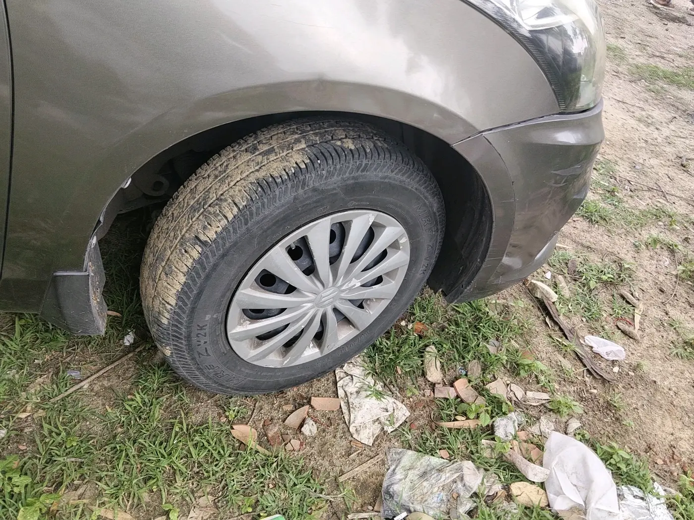 2015 Maruti Swift Dzire VXI, Petrol, Manual, 40,808 km, tyre