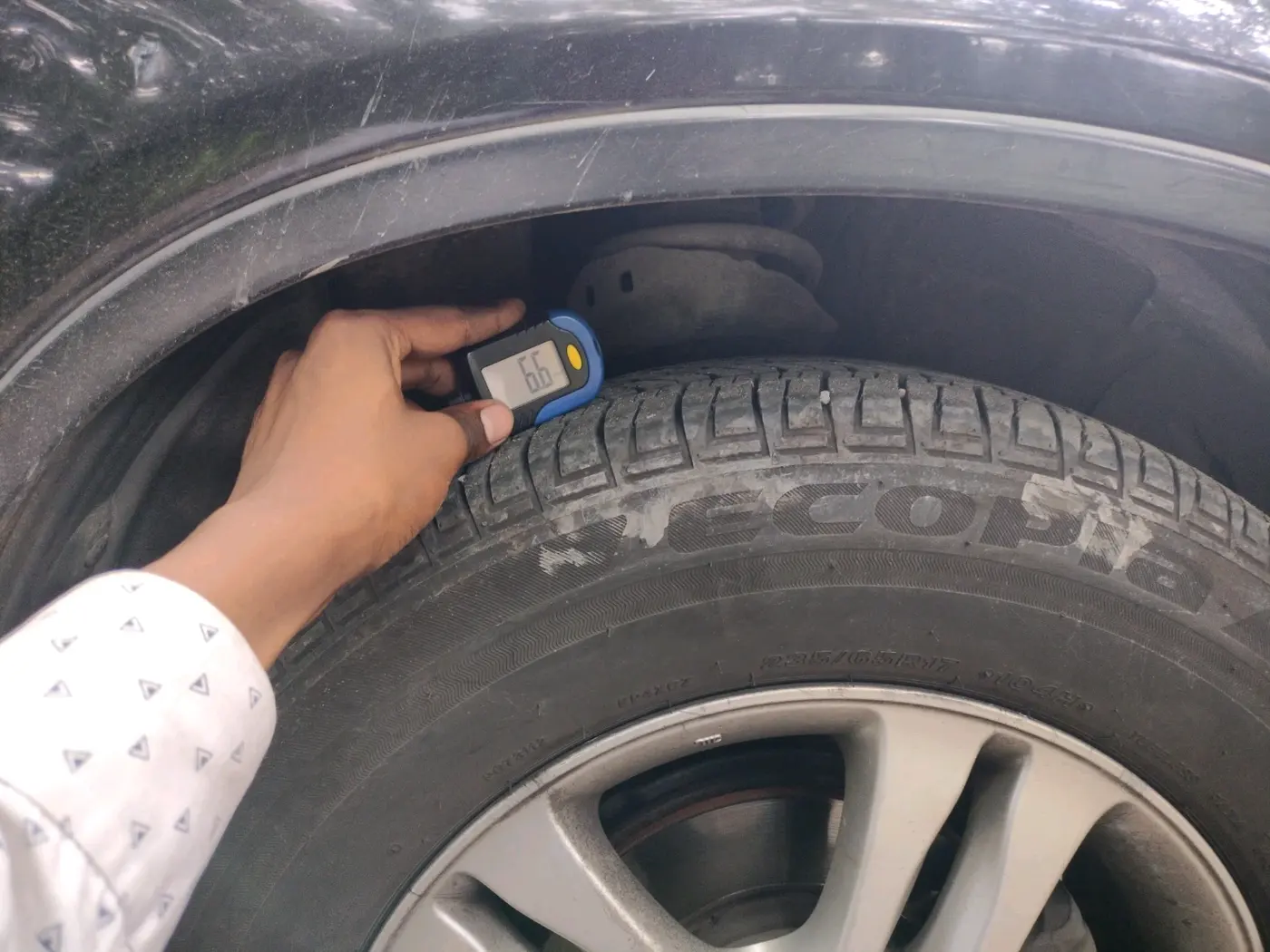 2011 Honda CRV 2.0L 4WD AT, Petrol, Automatic, 96,333 km, tyre