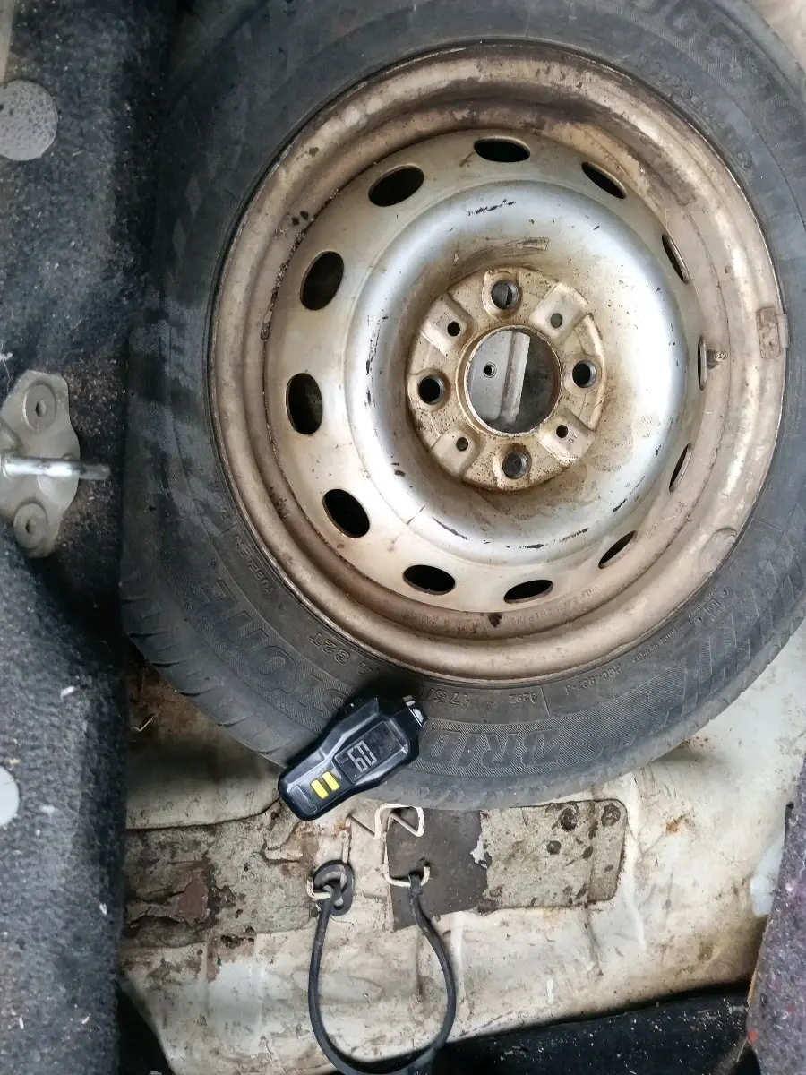 2014 Tata Indigo ECS LX TDI, Diesel, Manual, 59,496 km, tyre