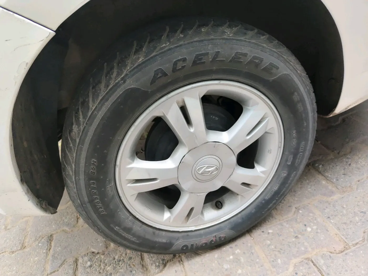 2012 Hyundai i20 ASTA 1.2, Petrol, Manual, 47,795 km, tyre