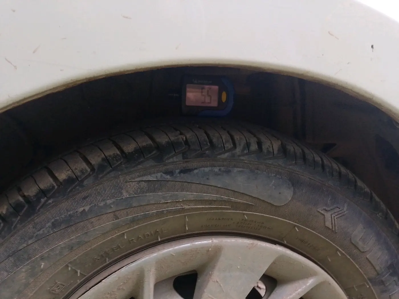 2024 Tata Tiago XE PETROL, CNG, Manual, 24,625 km, tyre