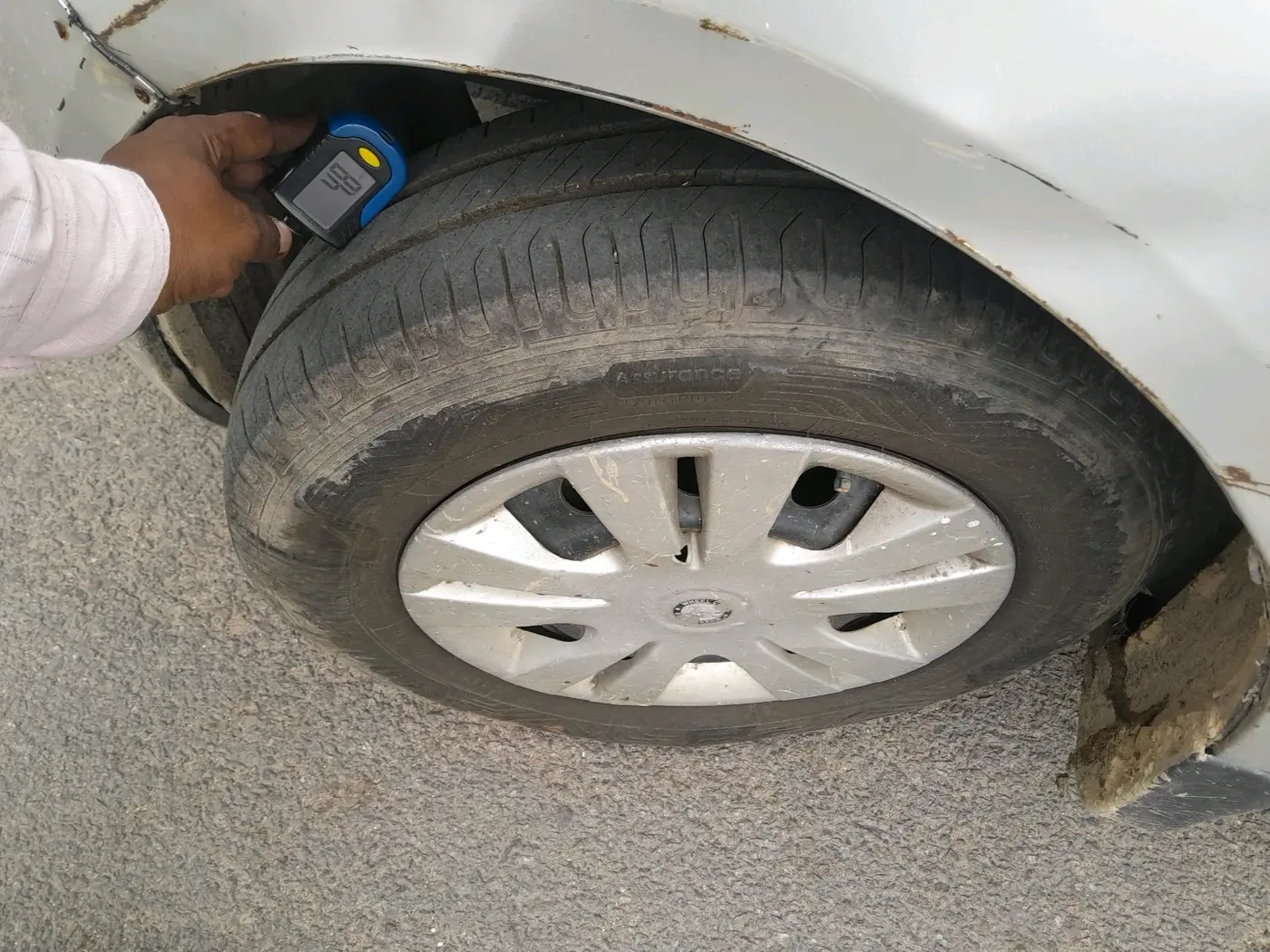 2013 Maruti Ritz VDI, Diesel, Manual, 1,67,737 km, tyre