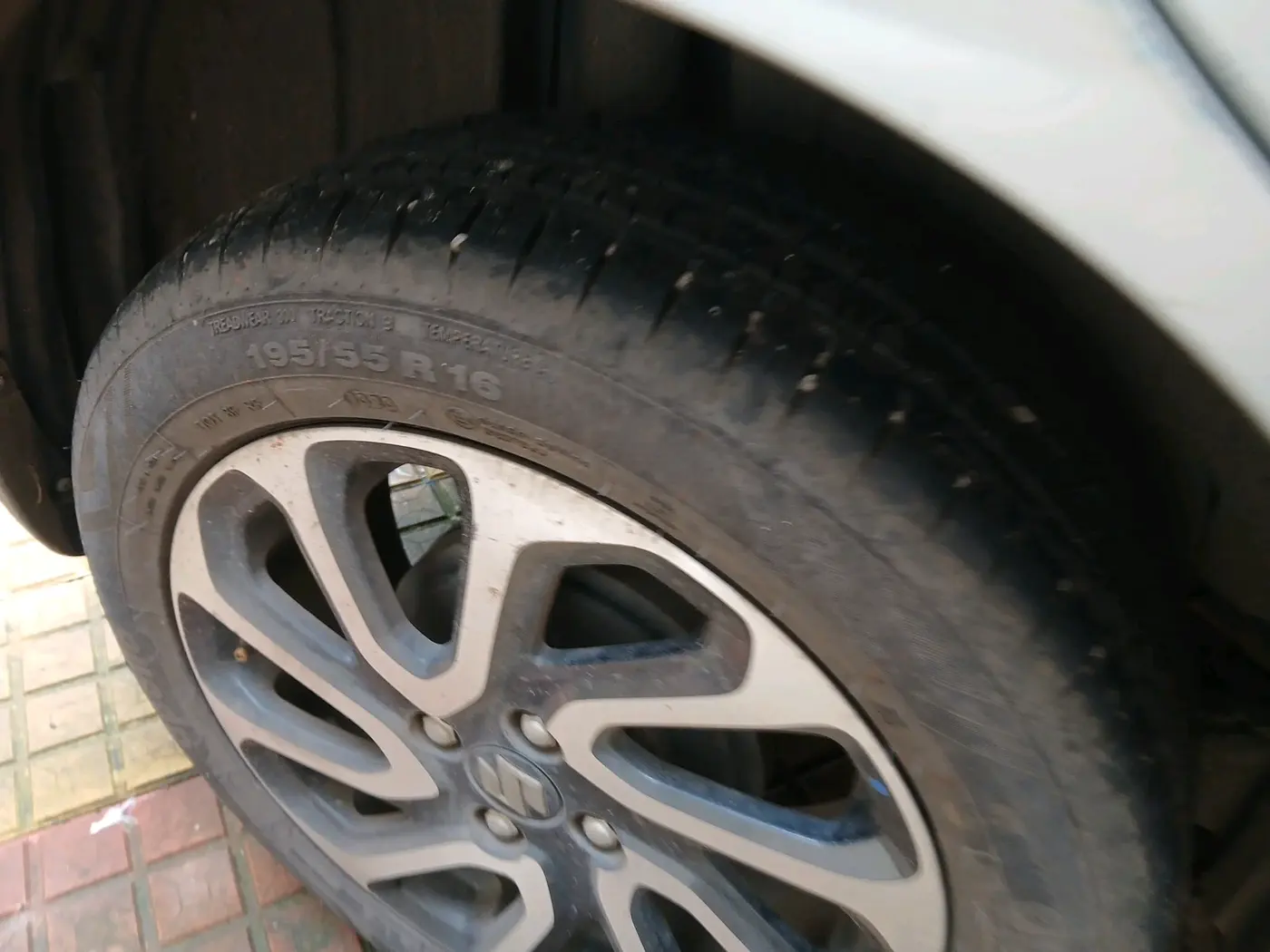 2023 Maruti Baleno ALPHA PETROL 1.2, Petrol, Manual, 12,055 km, tyre