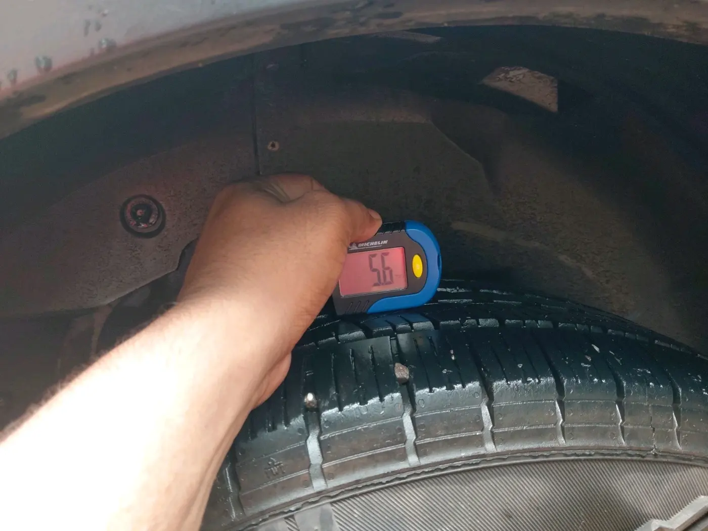 2018 Mahindra XUV500 W11 AT, Diesel, Automatic, 86,239 km, tyre