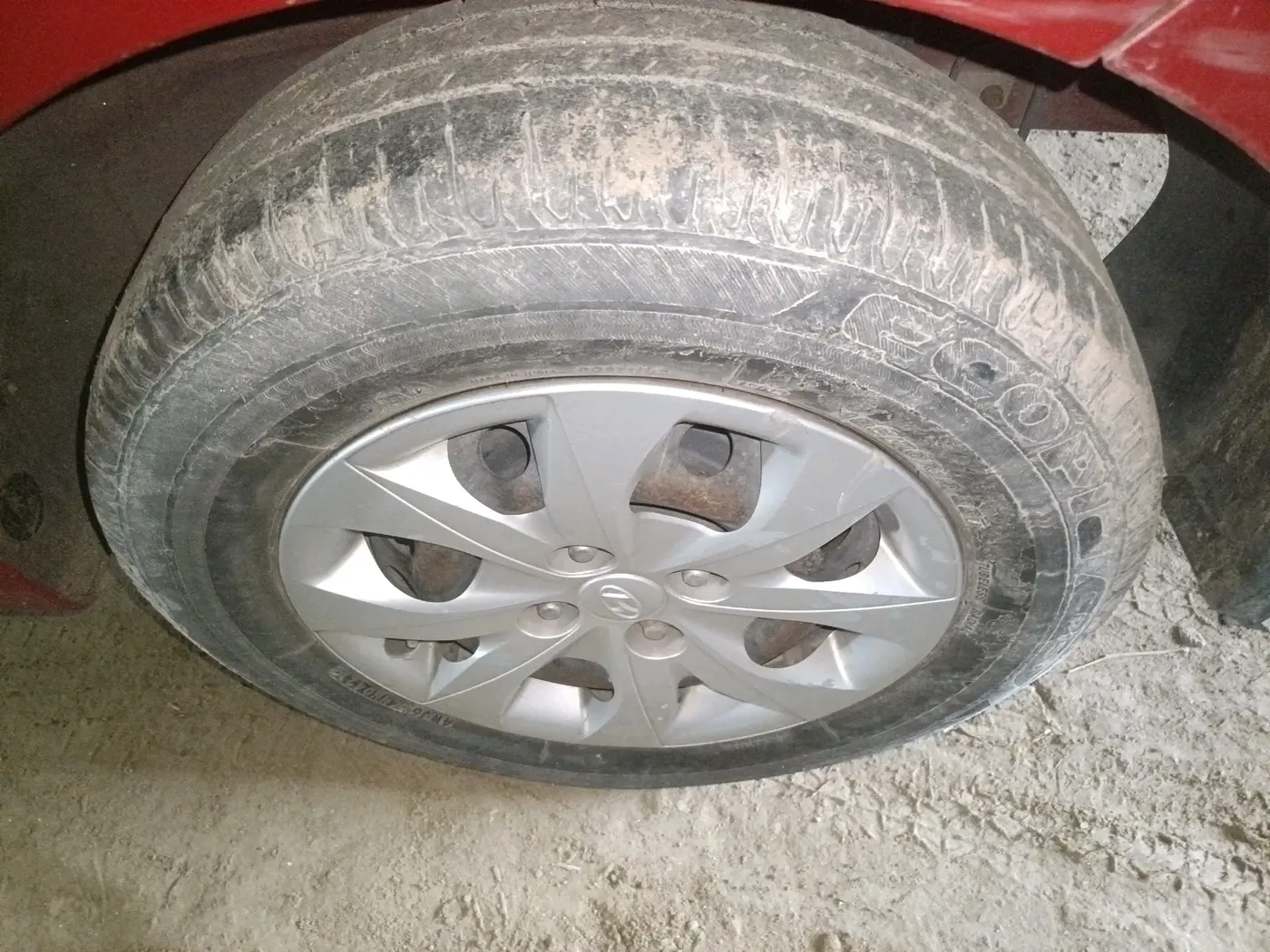 2015 Hyundai Elite i20 MAGNA 1.2, Petrol, Manual, 1,26,187 km, tyre