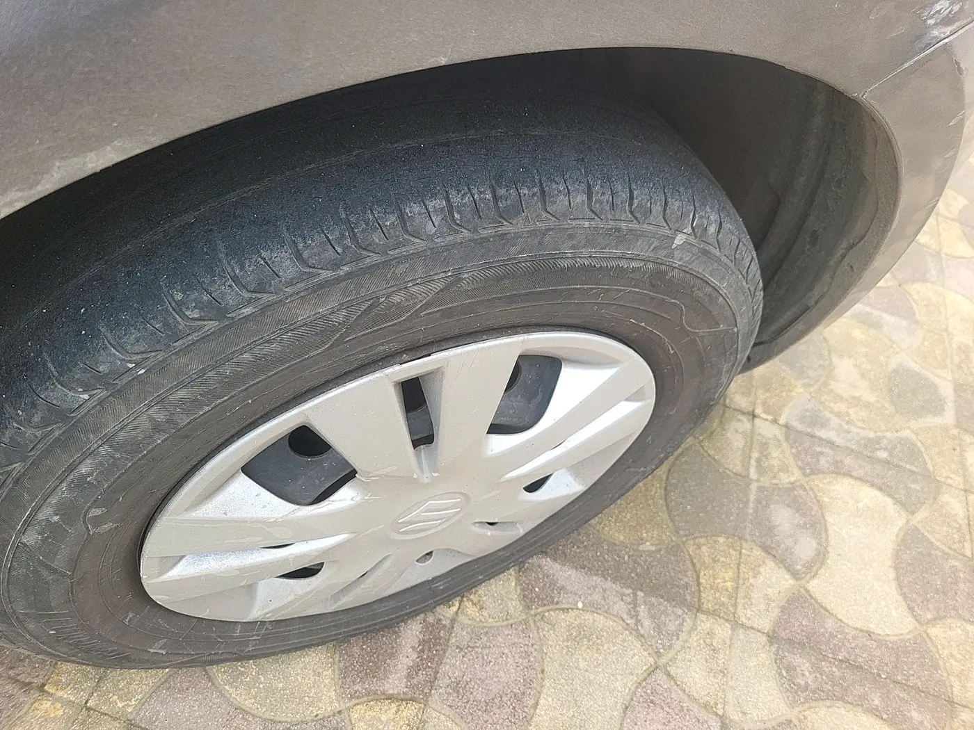 2013 Maruti Swift Dzire VXI, Petrol, Manual, 76,091 km, tyre