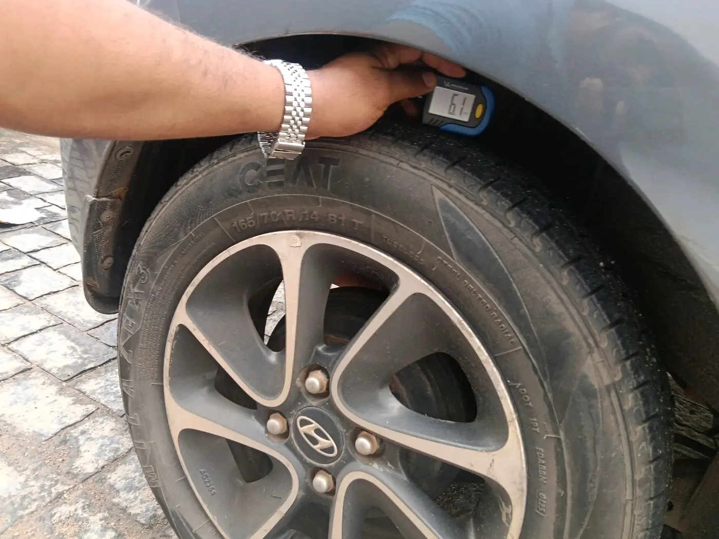 2018 Hyundai Grand i10 SPORTZ AT 1.2 KAPPA VTVT, Petrol, Automatic, 77,905 km, tyre