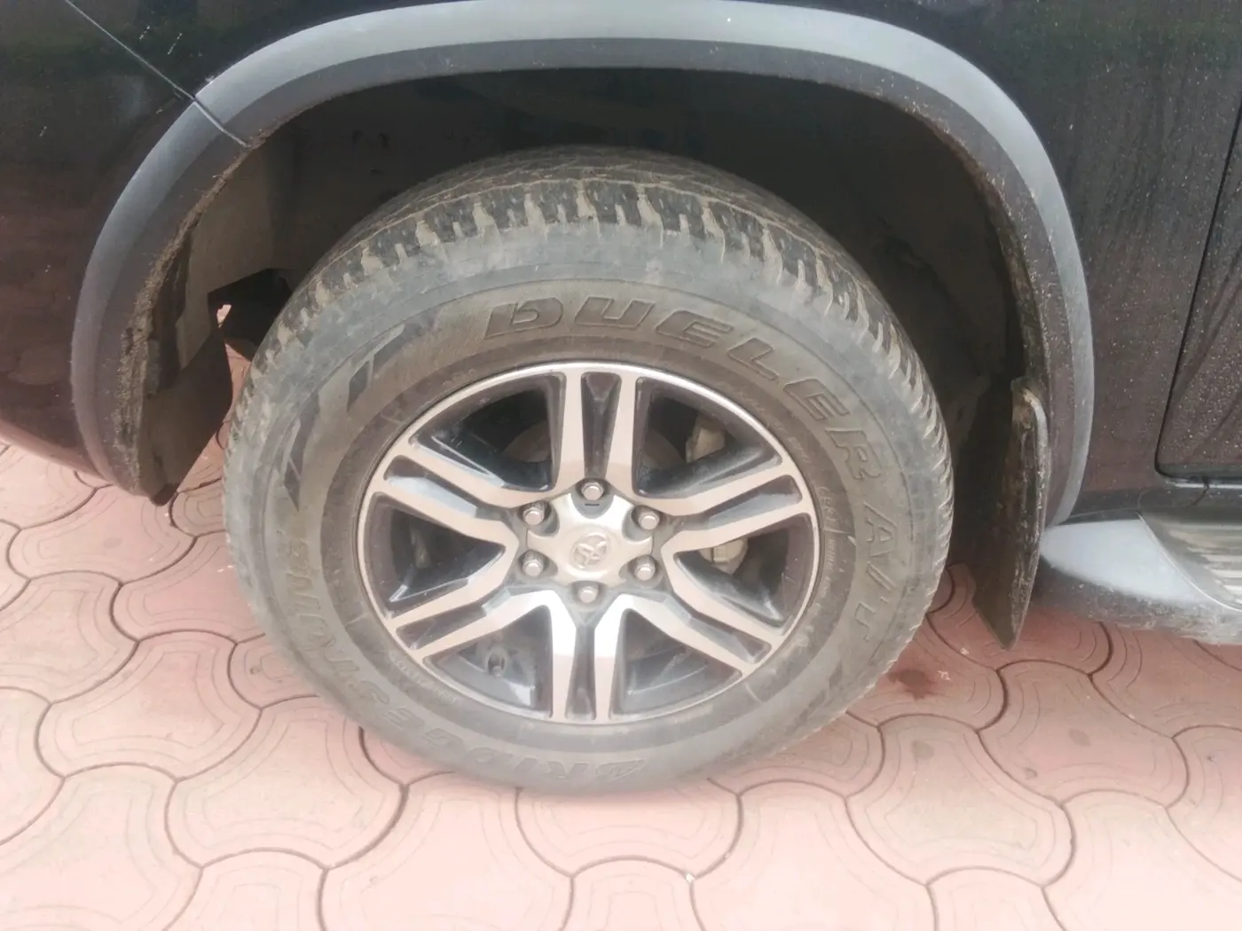 2018 Toyota Fortuner 2.8 4X2 MT, Diesel, Manual, 1,03,463 km, tyre