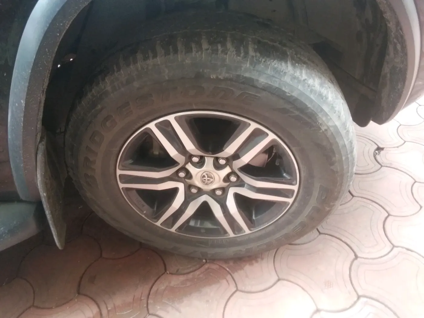 2018 Toyota Fortuner 2.8 4X2 MT, Diesel, Manual, 1,03,463 km, tyre