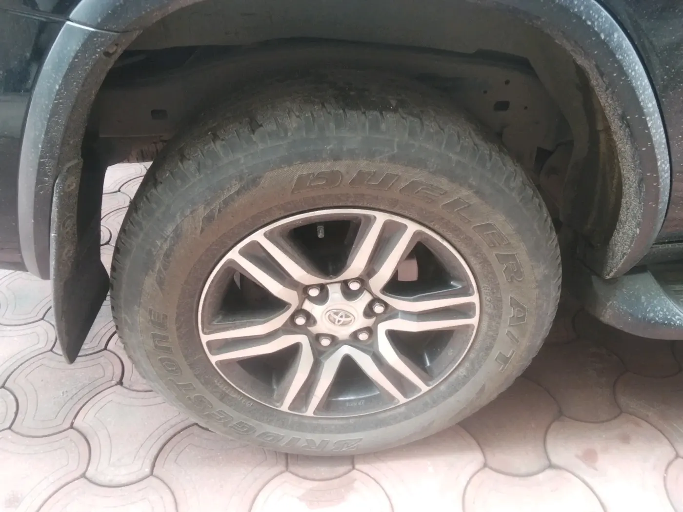 2018 Toyota Fortuner 2.8 4X2 MT, Diesel, Manual, 1,03,463 km, tyre