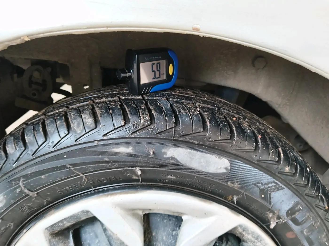 2016 Maruti Alto K10 VXI AMT, Petrol, Automatic, 73,114 km, tyre