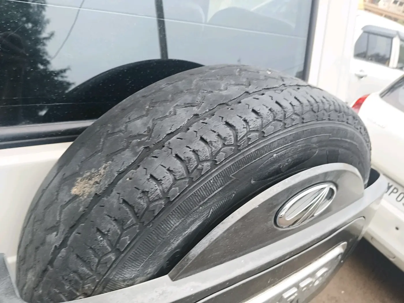 2018 Mahindra Bolero POWER PLUS SLE, Diesel, Manual, 69,933 km, tyre