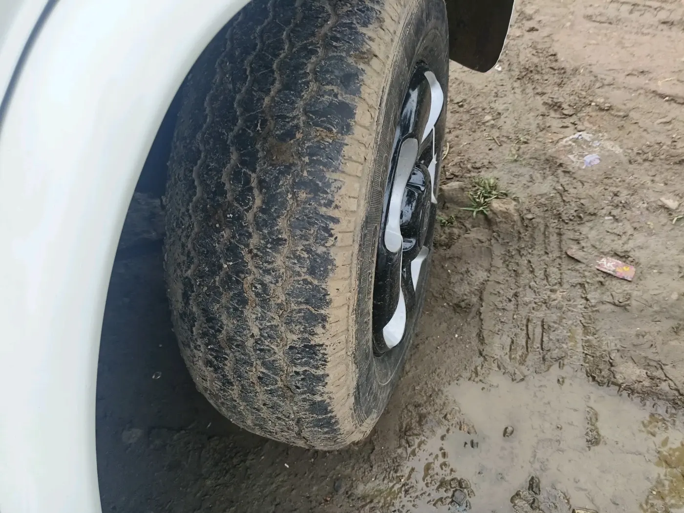 2018 Mahindra Bolero POWER PLUS SLE, Diesel, Manual, 69,933 km, tyre