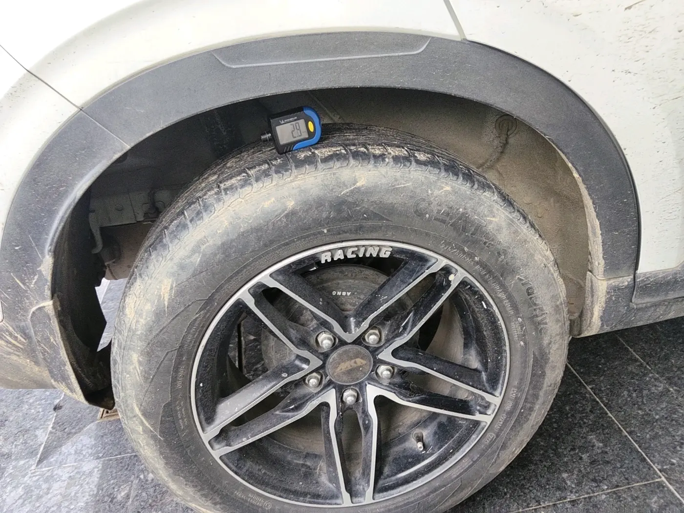 2022 Hyundai VENUE SX 1.0 TURBO, Petrol, Manual, 50,192 km, tyre