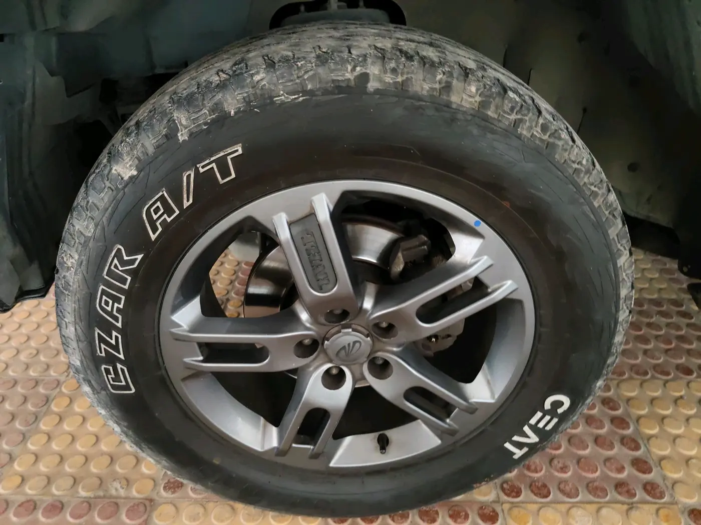 2021 Mahindra Thar LX PETROL HT 4WD AT, Petrol, Automatic, 71,361 km, tyre