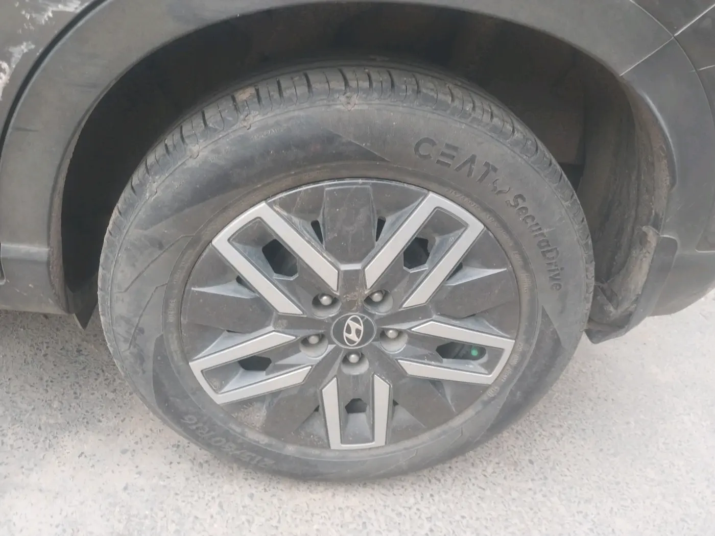2021 Hyundai VENUE SX 1.0 TURBO IMT, Petrol, Manual, 46,621 km, tyre