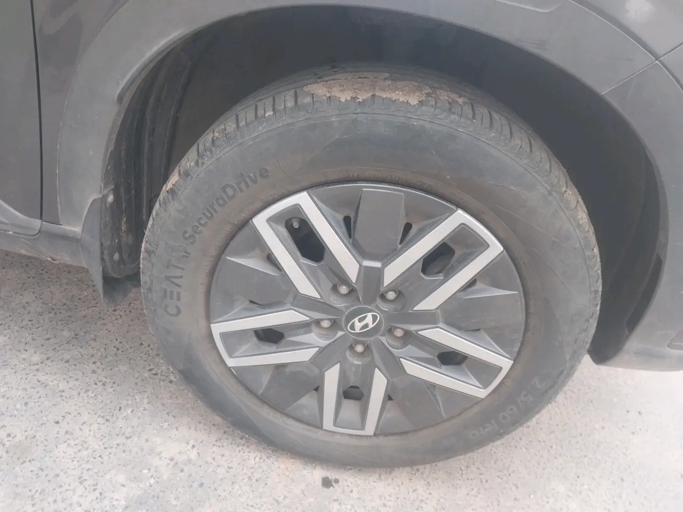 2021 Hyundai VENUE SX 1.0 TURBO IMT, Petrol, Manual, 46,621 km, tyre