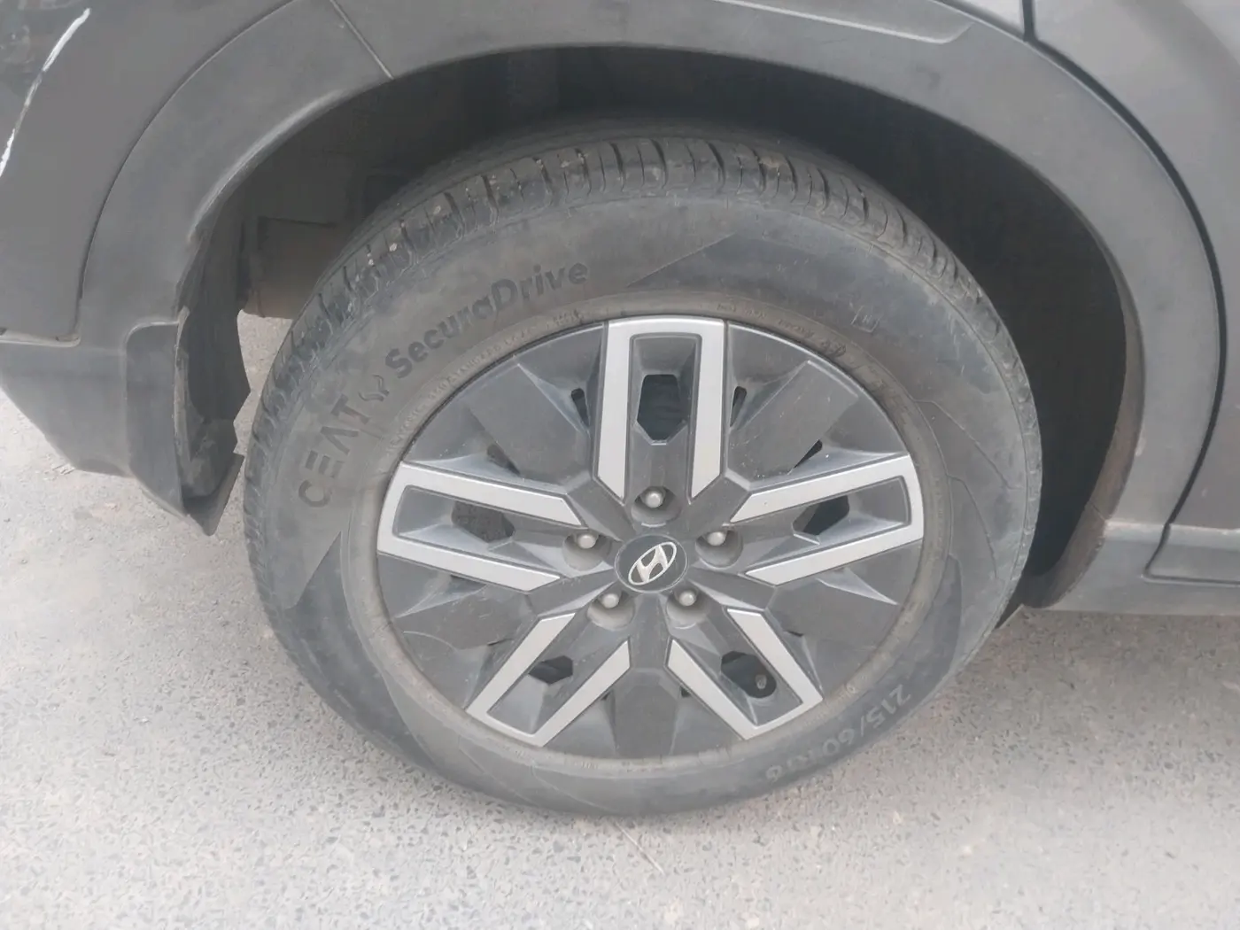 2021 Hyundai VENUE SX 1.0 TURBO IMT, Petrol, Manual, 46,621 km, tyre