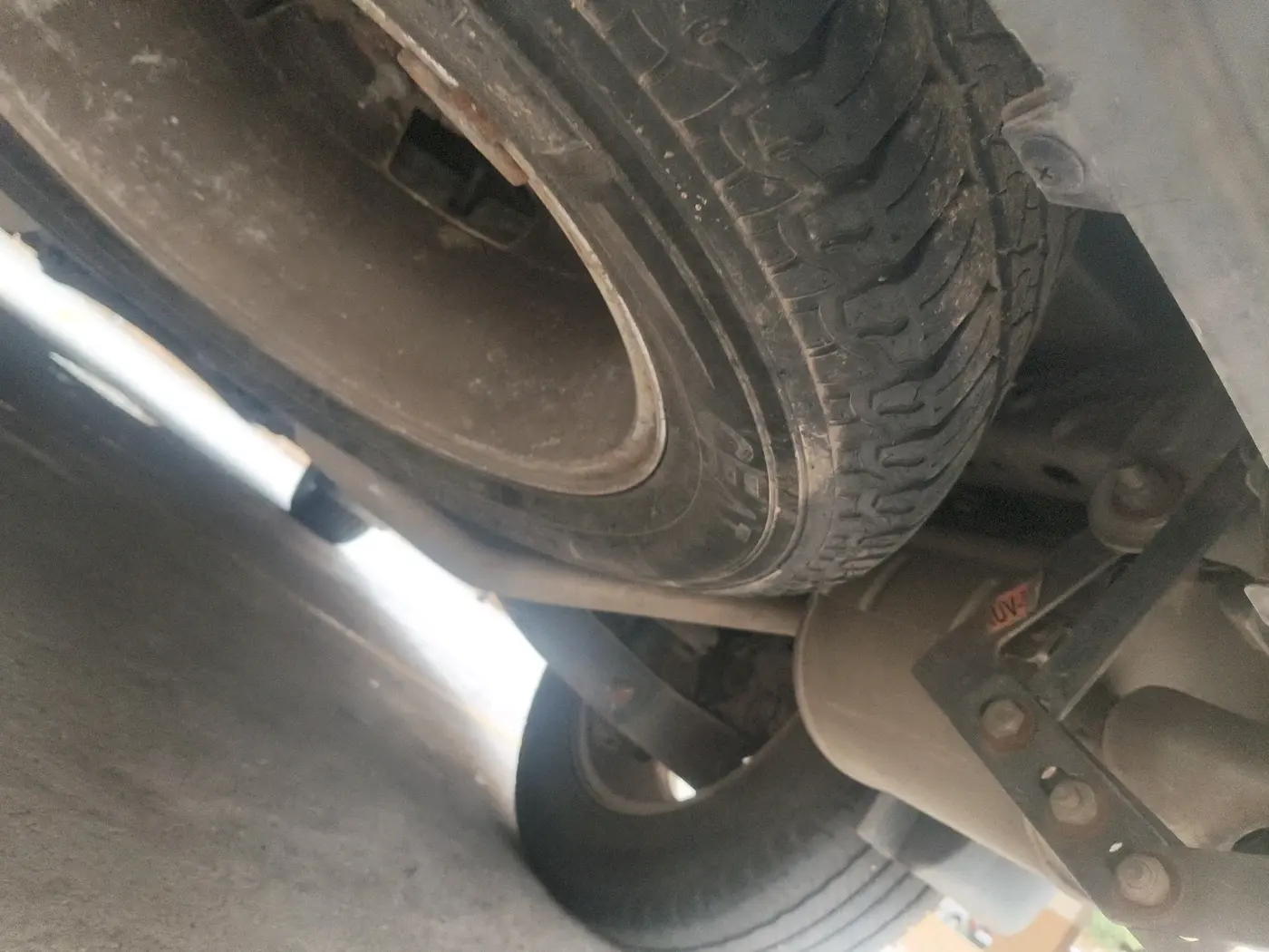 2013 Mahindra XUV500 W8, Diesel, Manual, 95,039 km, tyre