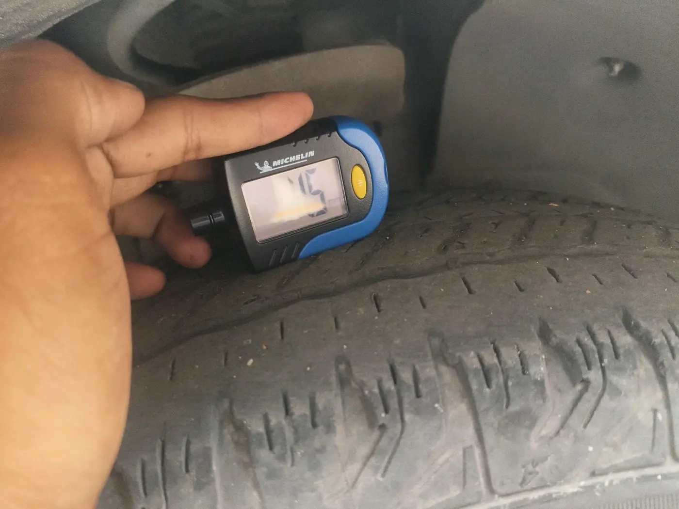 2013 Mahindra XUV500 W8, Diesel, Manual, 95,039 km, tyre