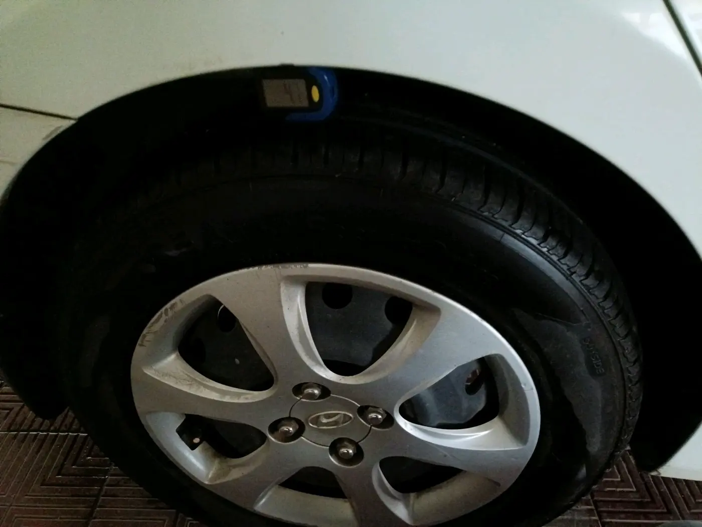 2012 Hyundai Verna FLUIDIC VTVT 1.6 EX AT, Petrol, Automatic, 70,626 km, tyre