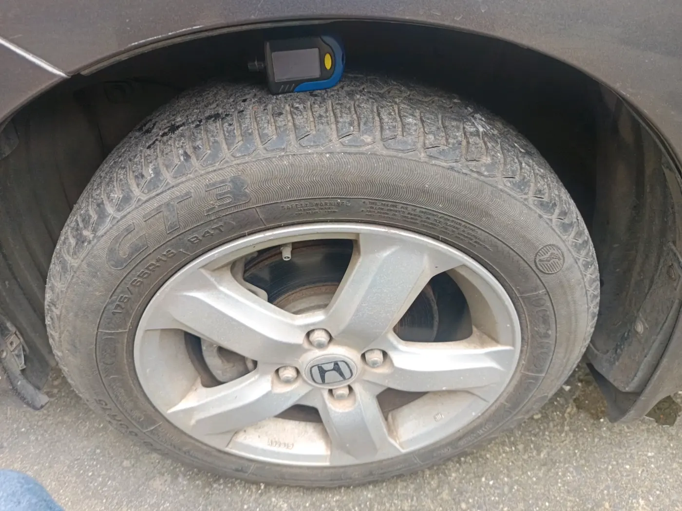 2011 Honda City 1.5L I-VTEC V MT, Petrol, Manual, 2,774 km, tyre