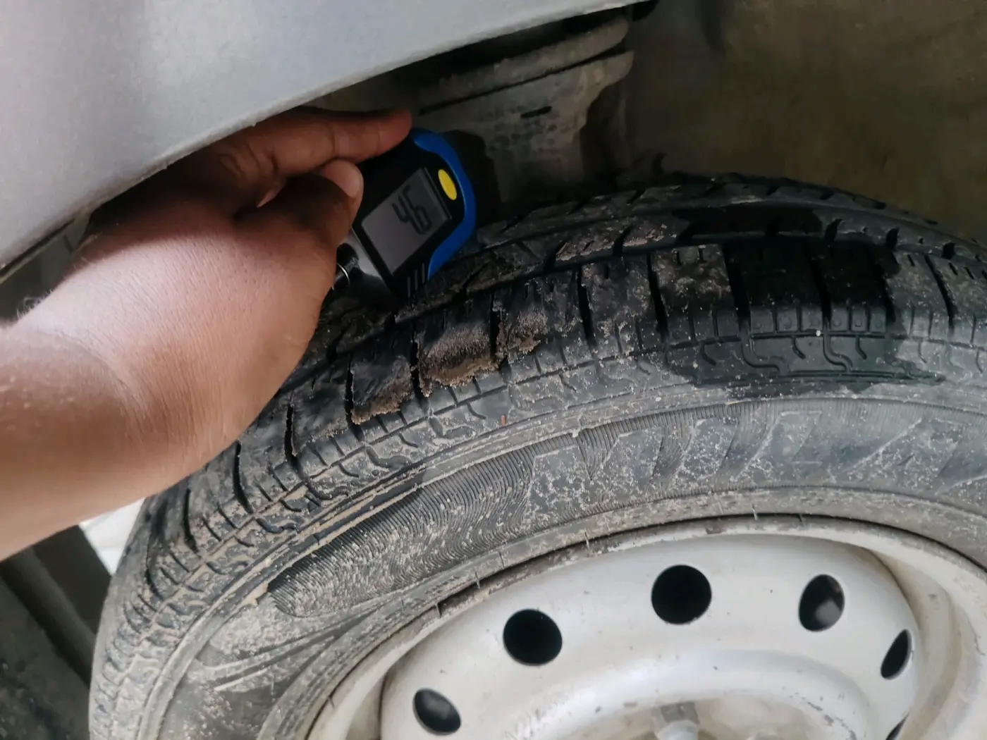 2018 Maruti Wagon R 1.0 LXI CNG, CNG, Manual, 1,67,338 km, tyre