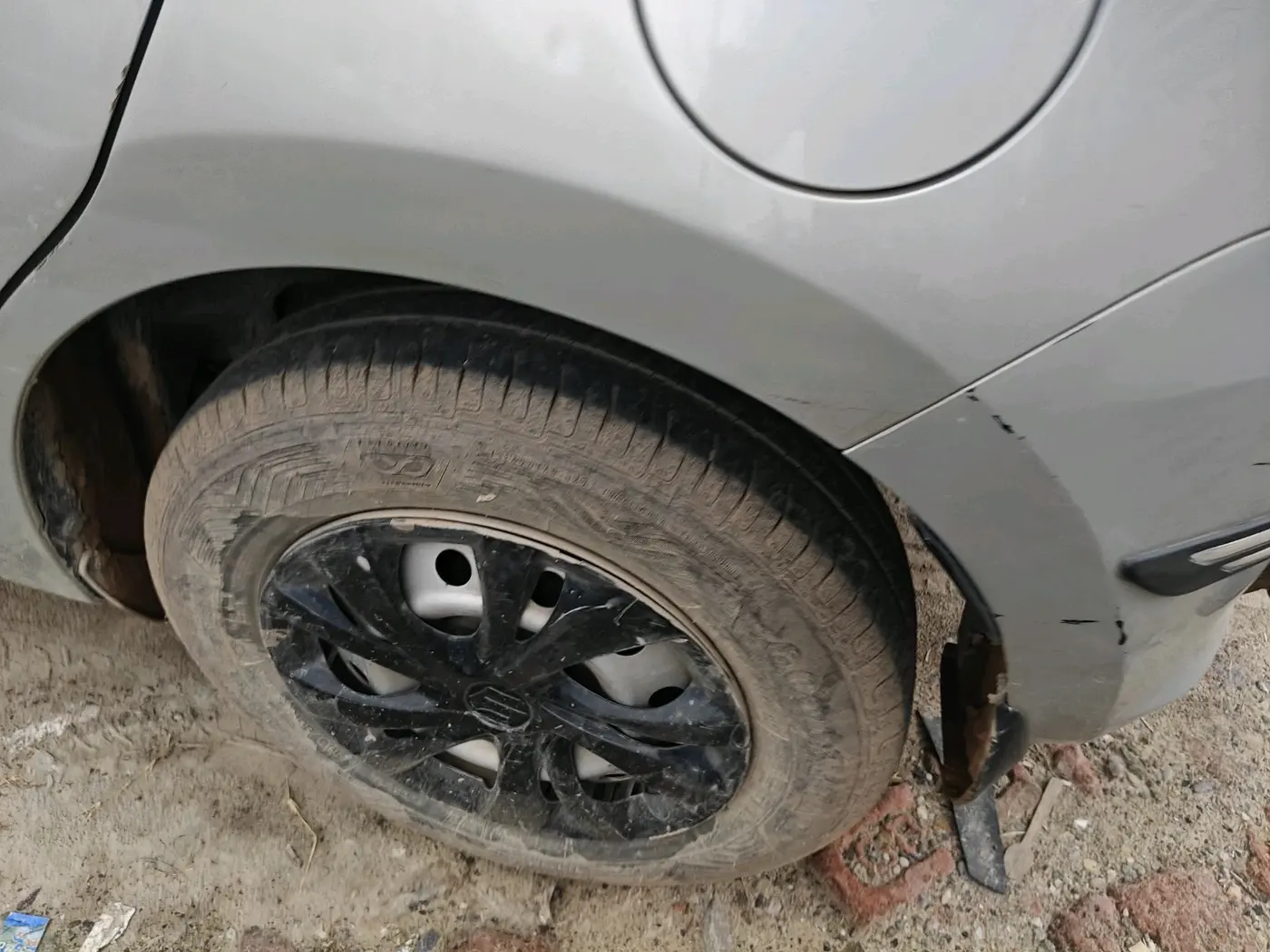 2019 Maruti Swift LXI, Petrol, Manual, 72,531 km, tyre