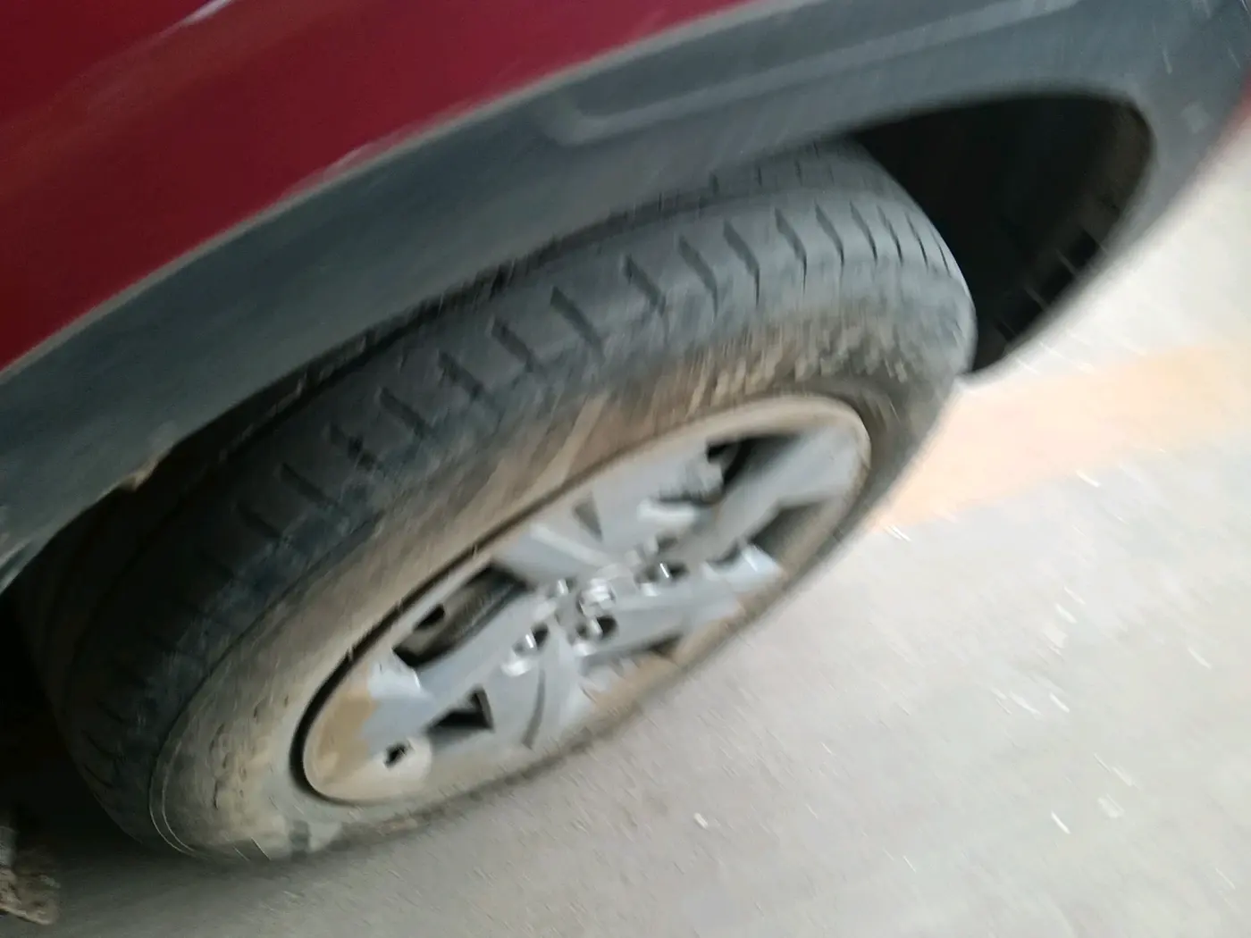 2021 Hyundai VENUE E 1.2, CNG, Manual, 82,438 km, tyre