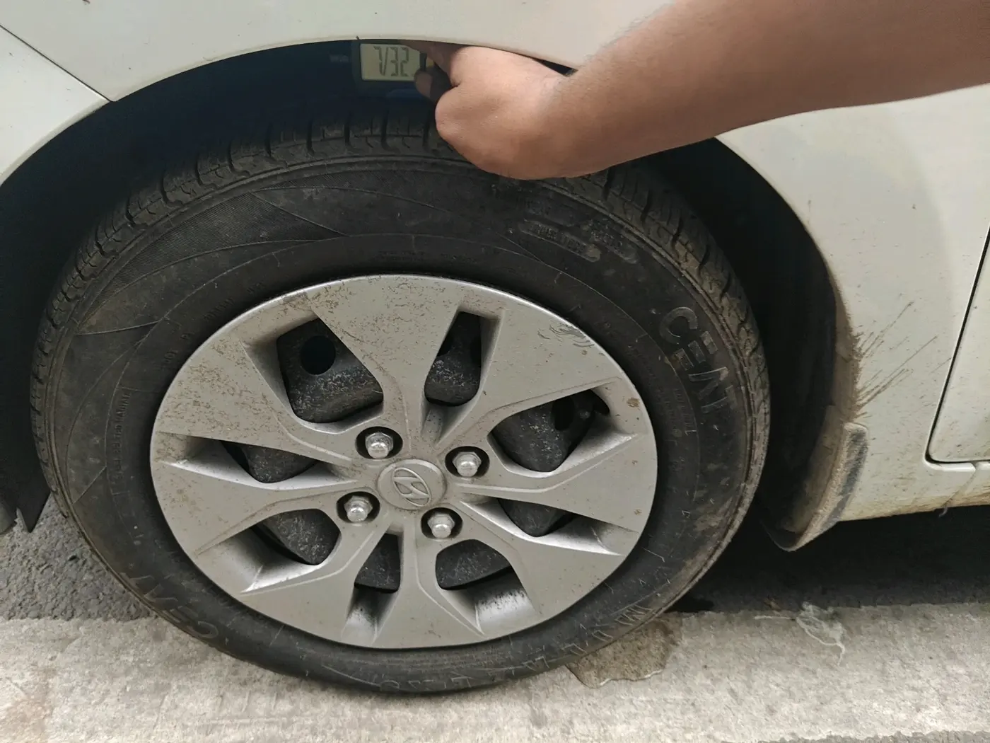 2018 Hyundai Xcent S 1.2, CNG, Manual, 36,358 km, tyre