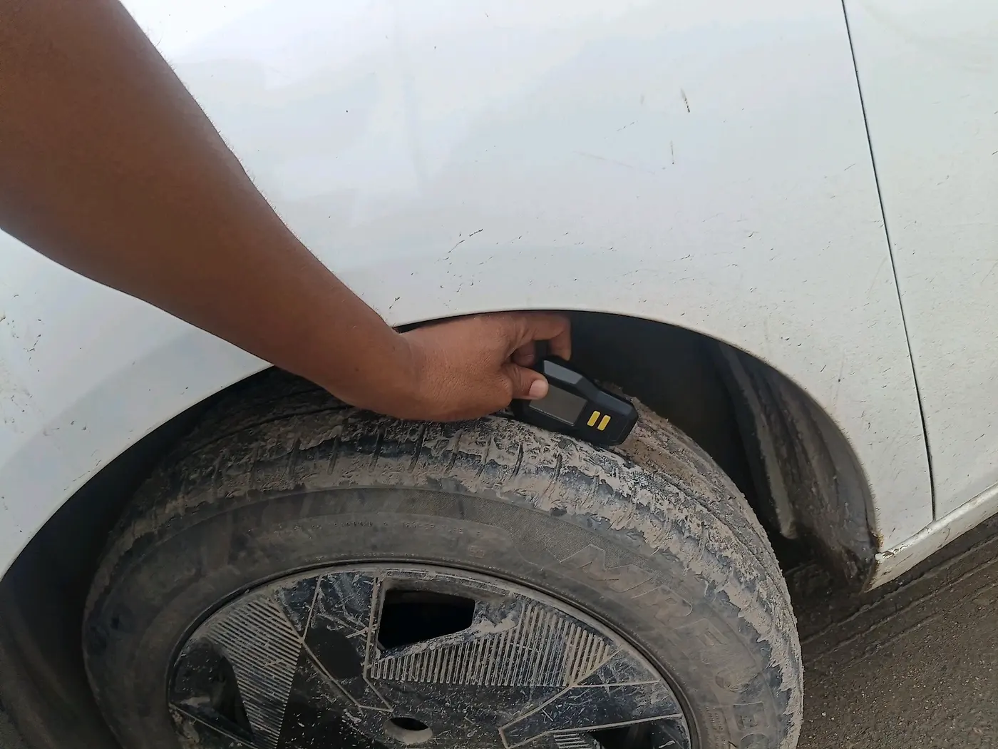 2025 Tata ALTROZ Pure S CNG 5MT, CNG, Manual, 18,314 km, tyre